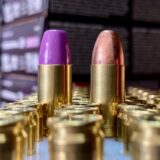 観光客向けの実弾射撃に使う弾薬について